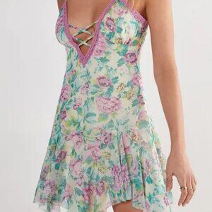 NEW NastyGal Floral Chiffon Lace Trim Godet Mini Dress - NWT